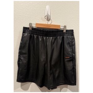 FABLETICS Black Faux Vegan Leather Stretch Waistband Active Shorts Pockets